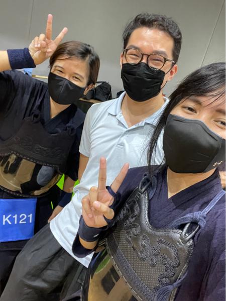 Sam with her friends, Chichai and Chenney senpai